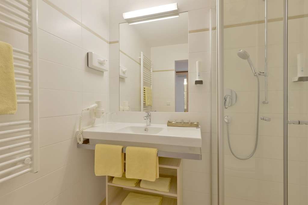 Hotel Mesnerwirt Westendorf Oda fotoğraf